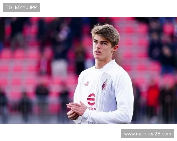 扎莱夫斯基单刀被扑,德凯特拉雷补射破门无效 扎莱夫斯基单刀被扑,德凯特拉雷补射破门无效